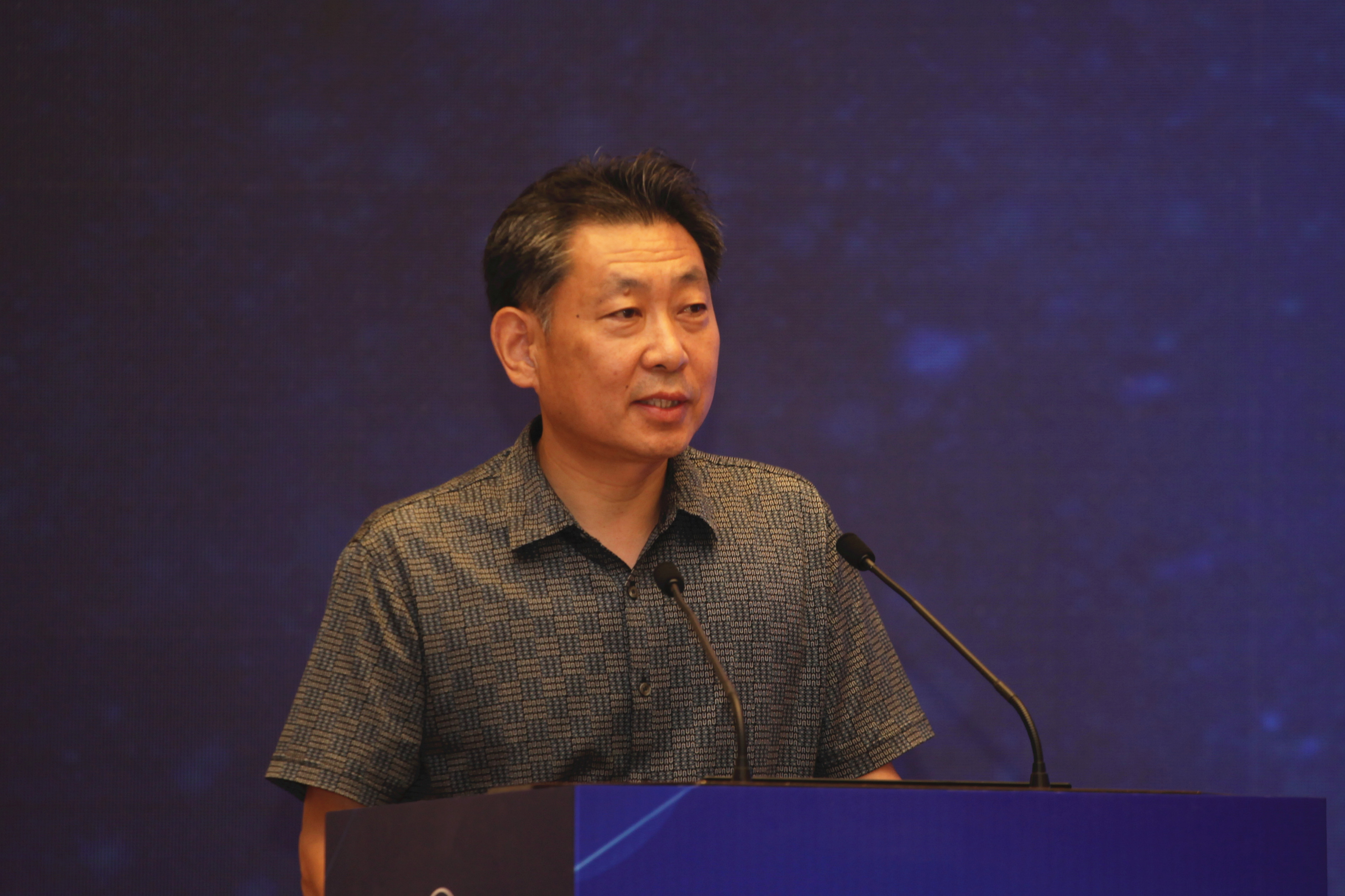 刘福东.jpg