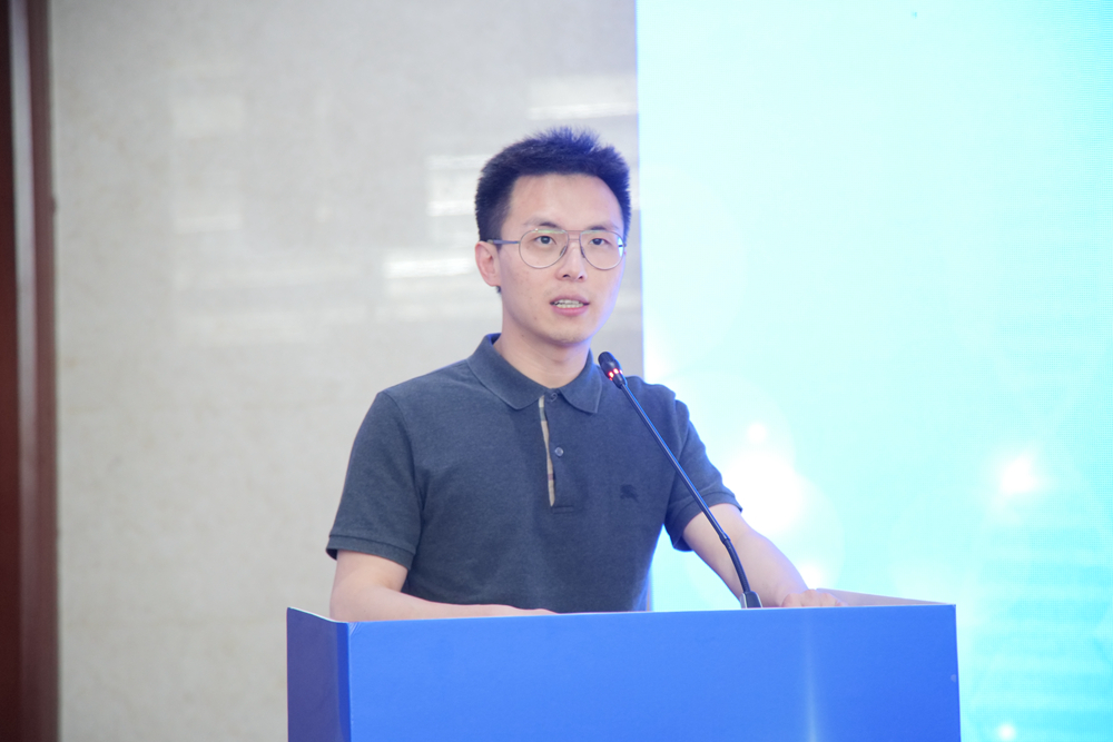 祁小龙_副本.jpg